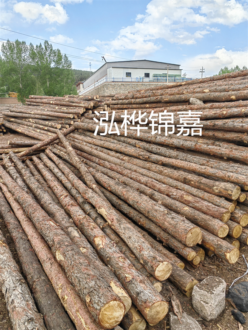 松木樁防腐施工圖片-保護環(huán)境，延長使用壽命